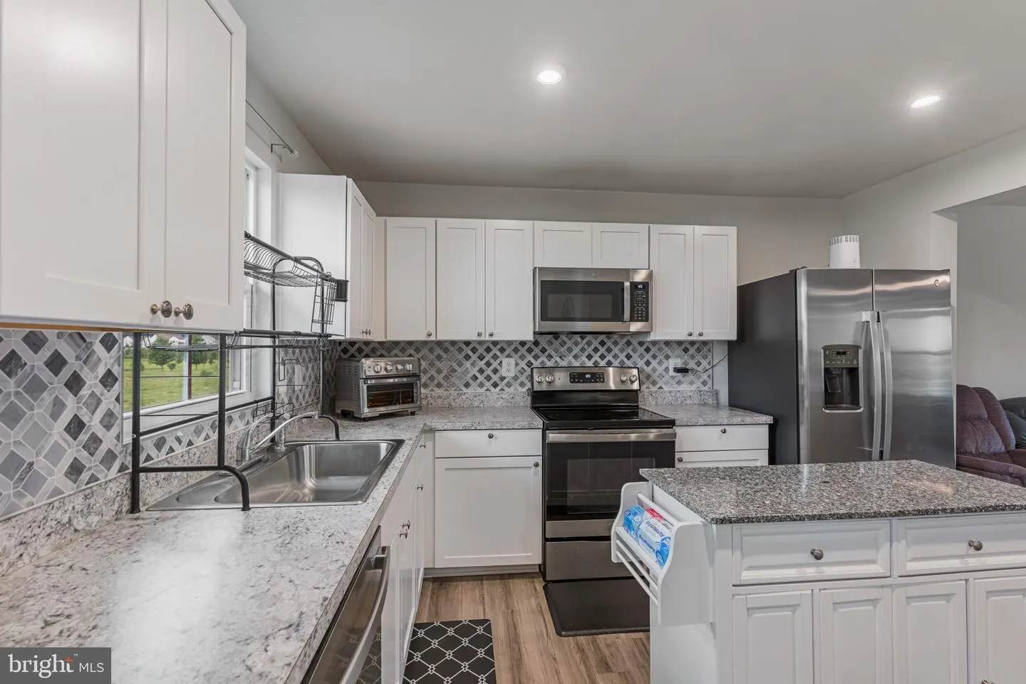 Kitchen with island